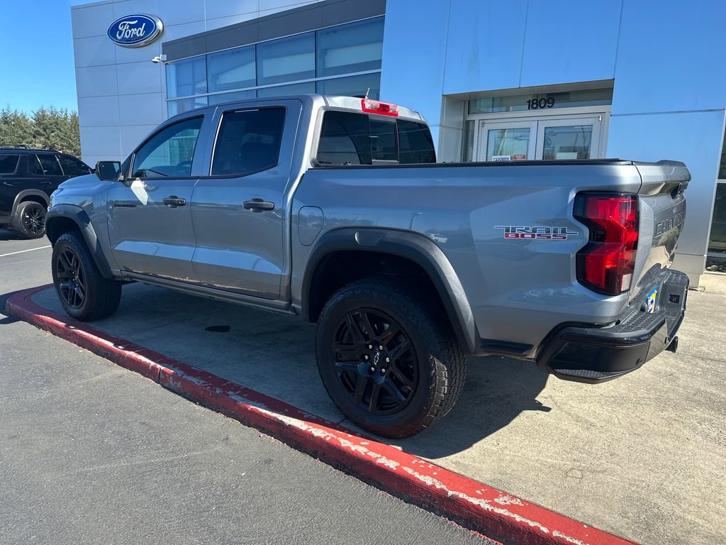Used 2023 Chevrolet Colorado Trail Boss w/ Technology Package AWD/4WD image 2