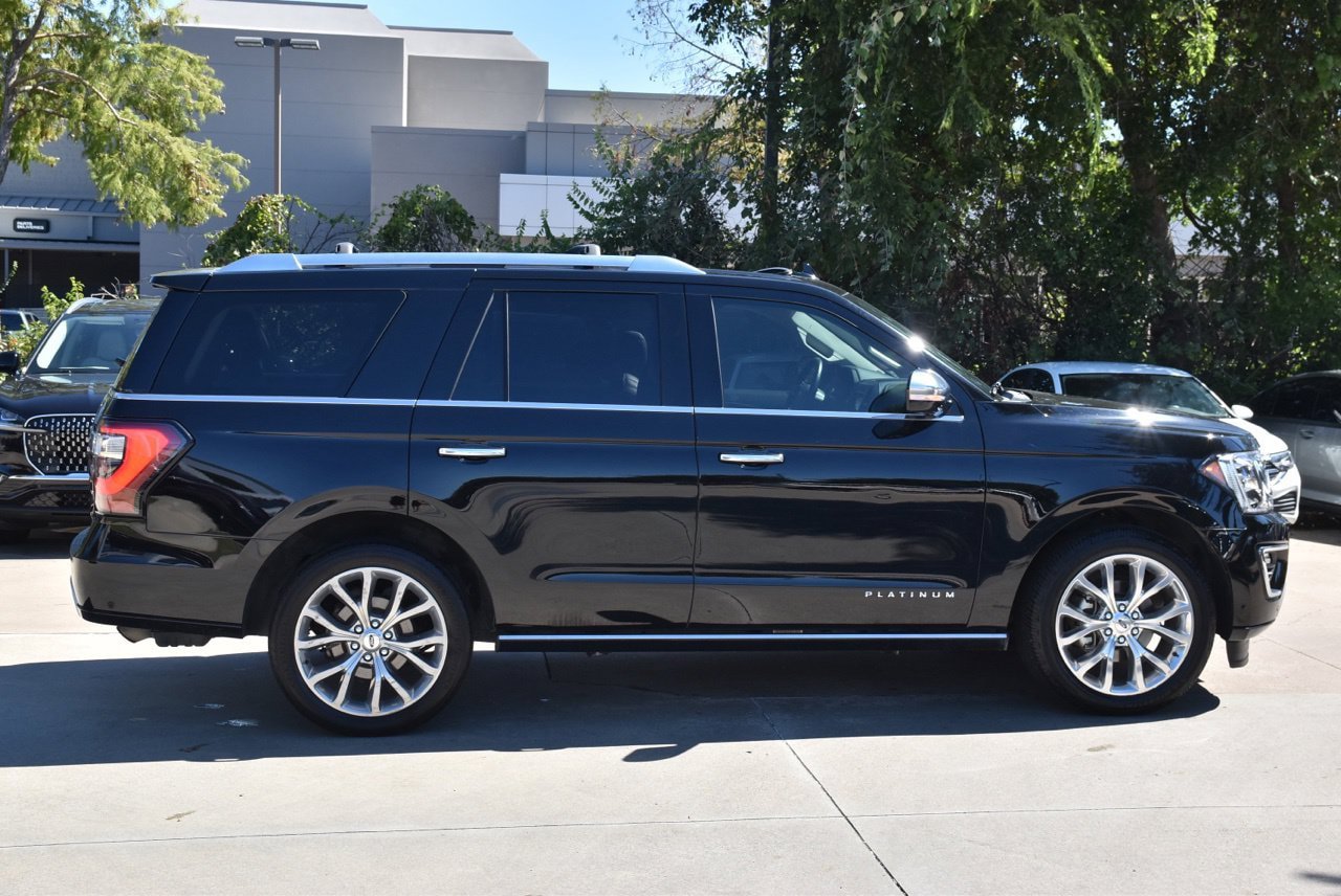 Used 2018 Ford Expedition Platinum AWD/4WD image 6