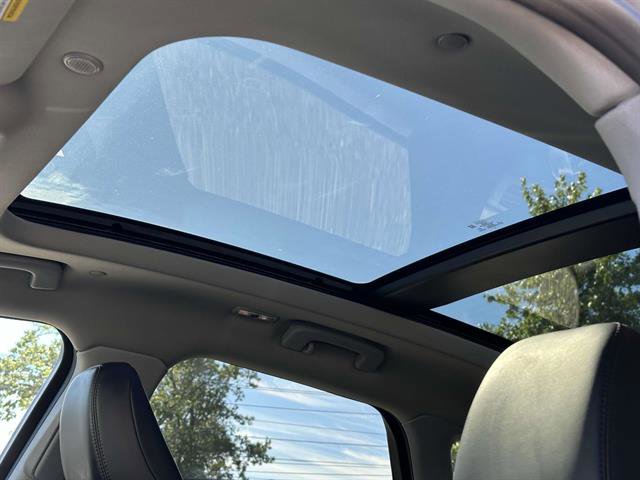 Used 2022 Lincoln Corsair AWD w/ Premium Package image 16