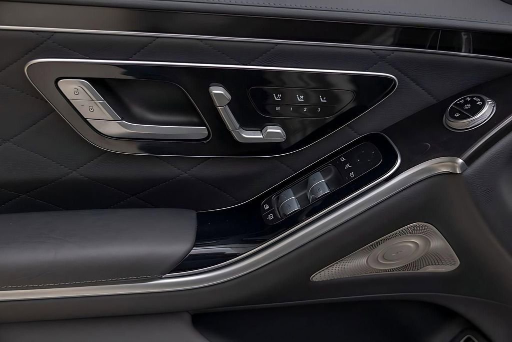 Used 2022 Mercedes-Benz S 580 4MATIC Sedan image 38