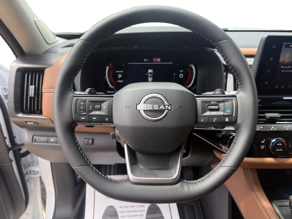 New 2026 Nissan Pathfinder Platinum AWD/4WD image 13