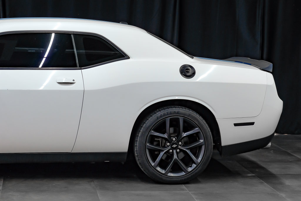 Used 2019 Dodge Challenger SXT w/ Blacktop Package RWD image 13
