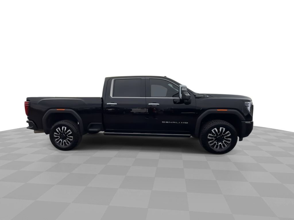 Certified 2025 GMC Sierra 2500 Denali Ultimate w/ Max Trailering Package AWD/4WD image 2