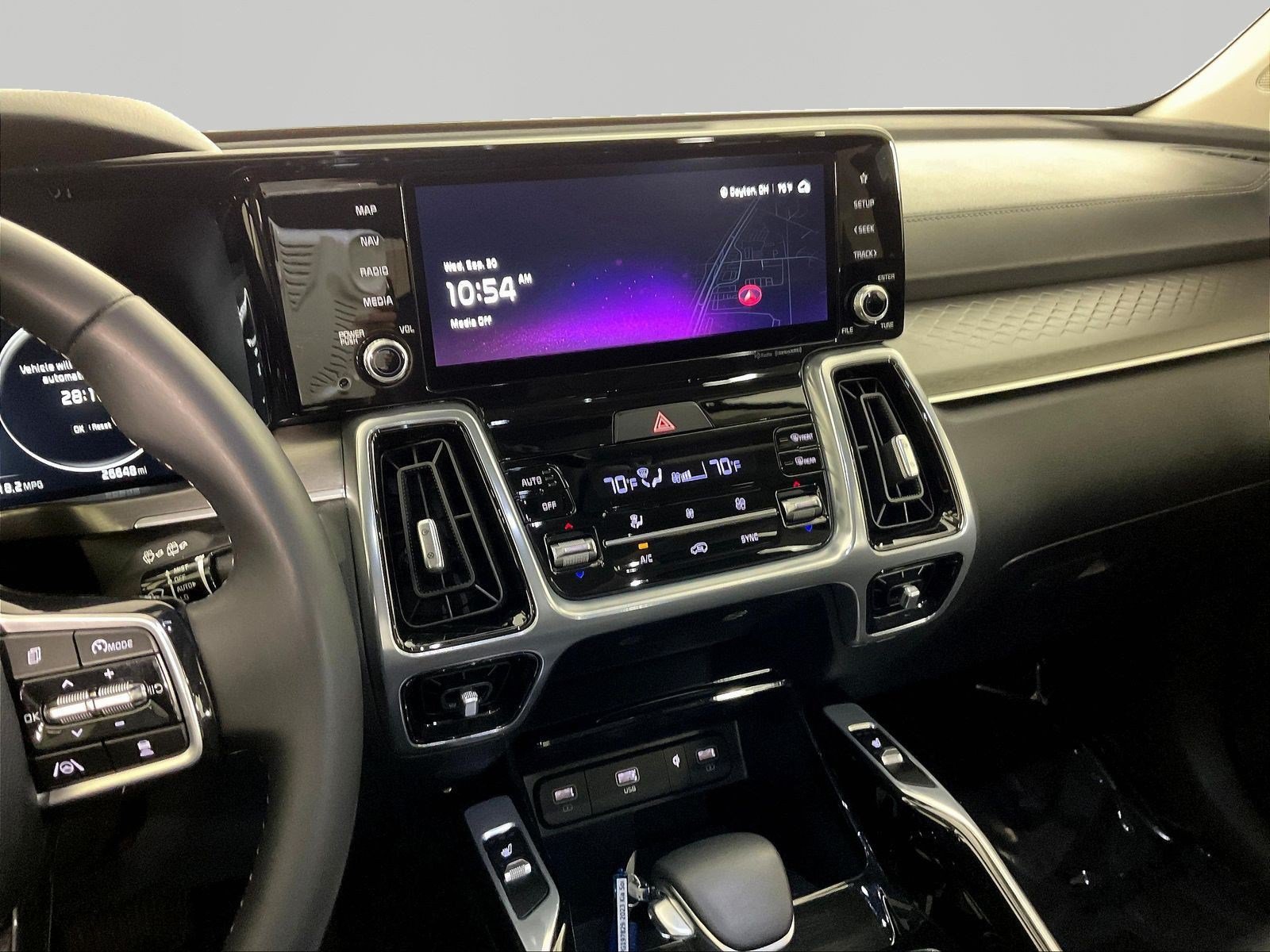 Used 2023 Kia Sorento SX AWD/4WD image 9