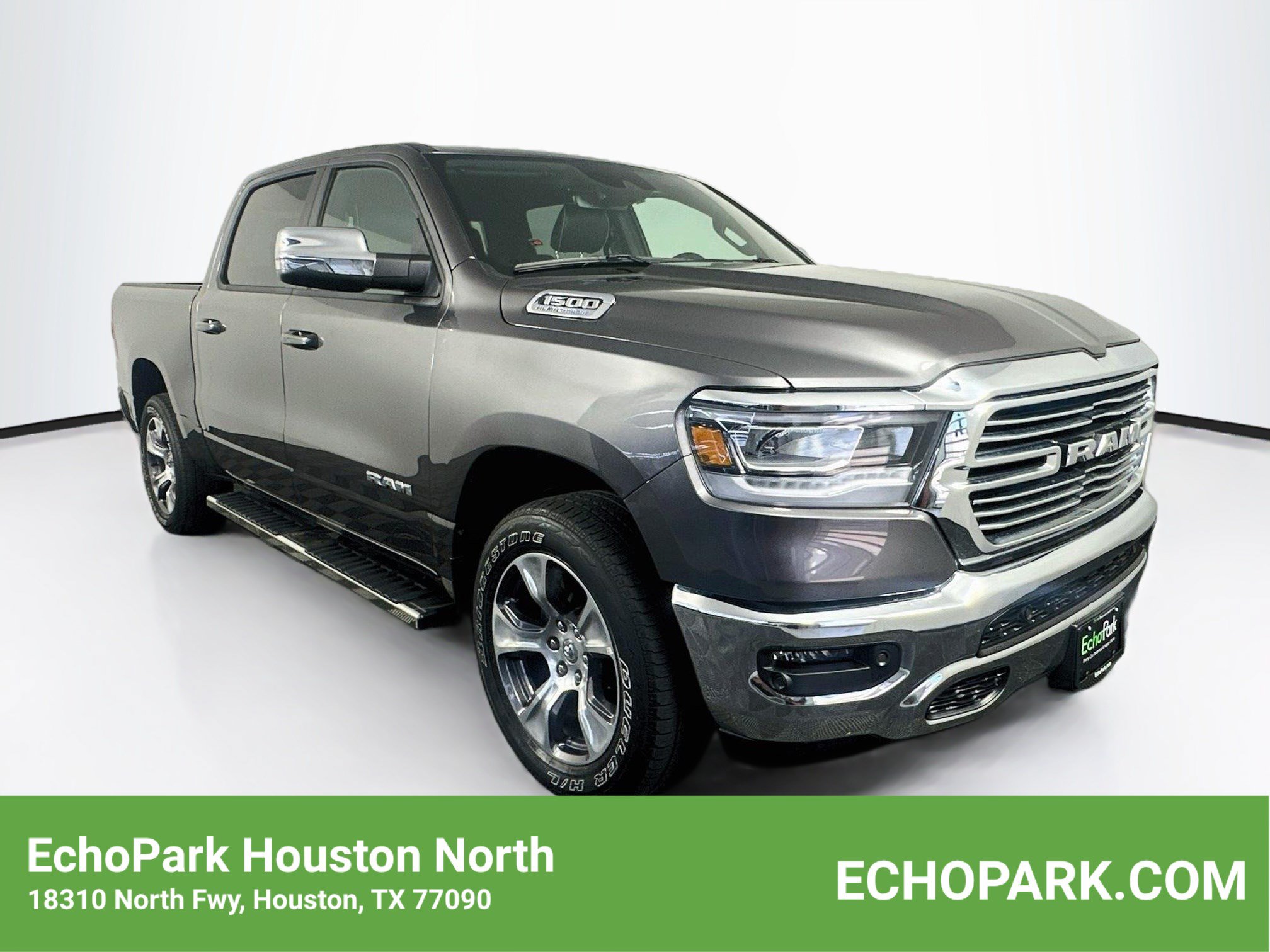 Used 2023 RAM 1500 Laramie AWD/4WD image 1