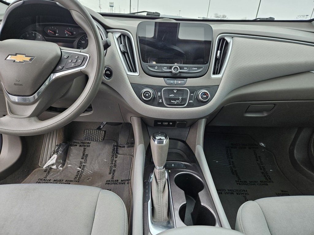 Used 2020 Chevrolet Malibu LS image 19