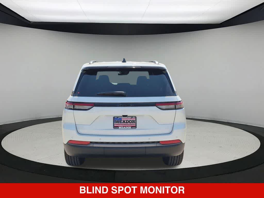 New 2026 Jeep Grand Cherokee Limited w/ Limited Altitude Package RWD image 6