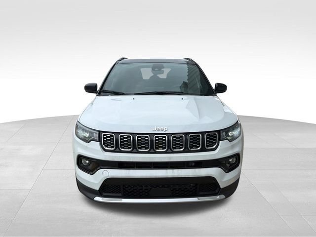Used 2025 Jeep Compass Limited AWD/4WD image 3