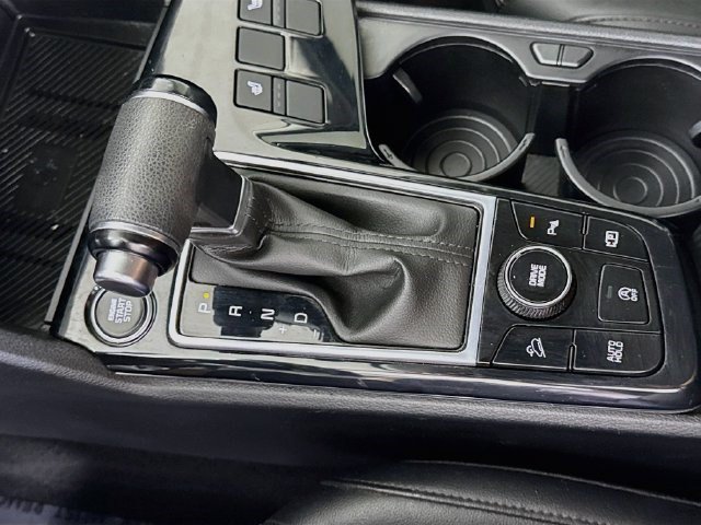 Used 2025 Kia Sportage EX FWD image 19