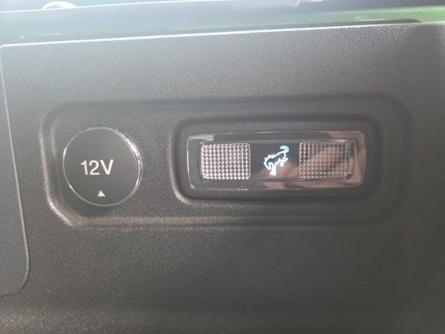 Used 2025 Ford Bronco Outer Banks image 11