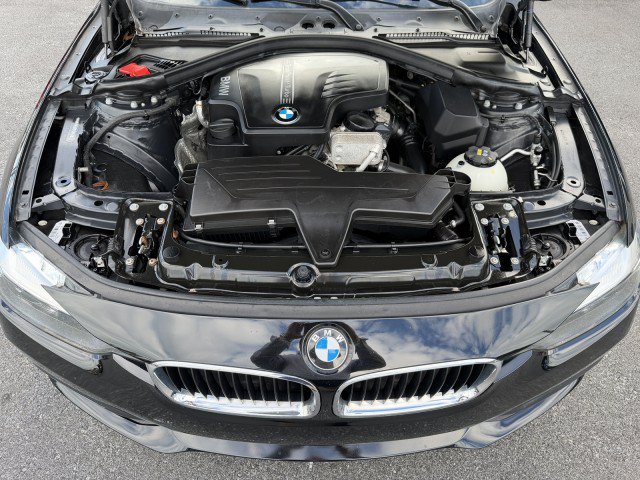 Used 2016 BMW 320i Sedan RWD image 31