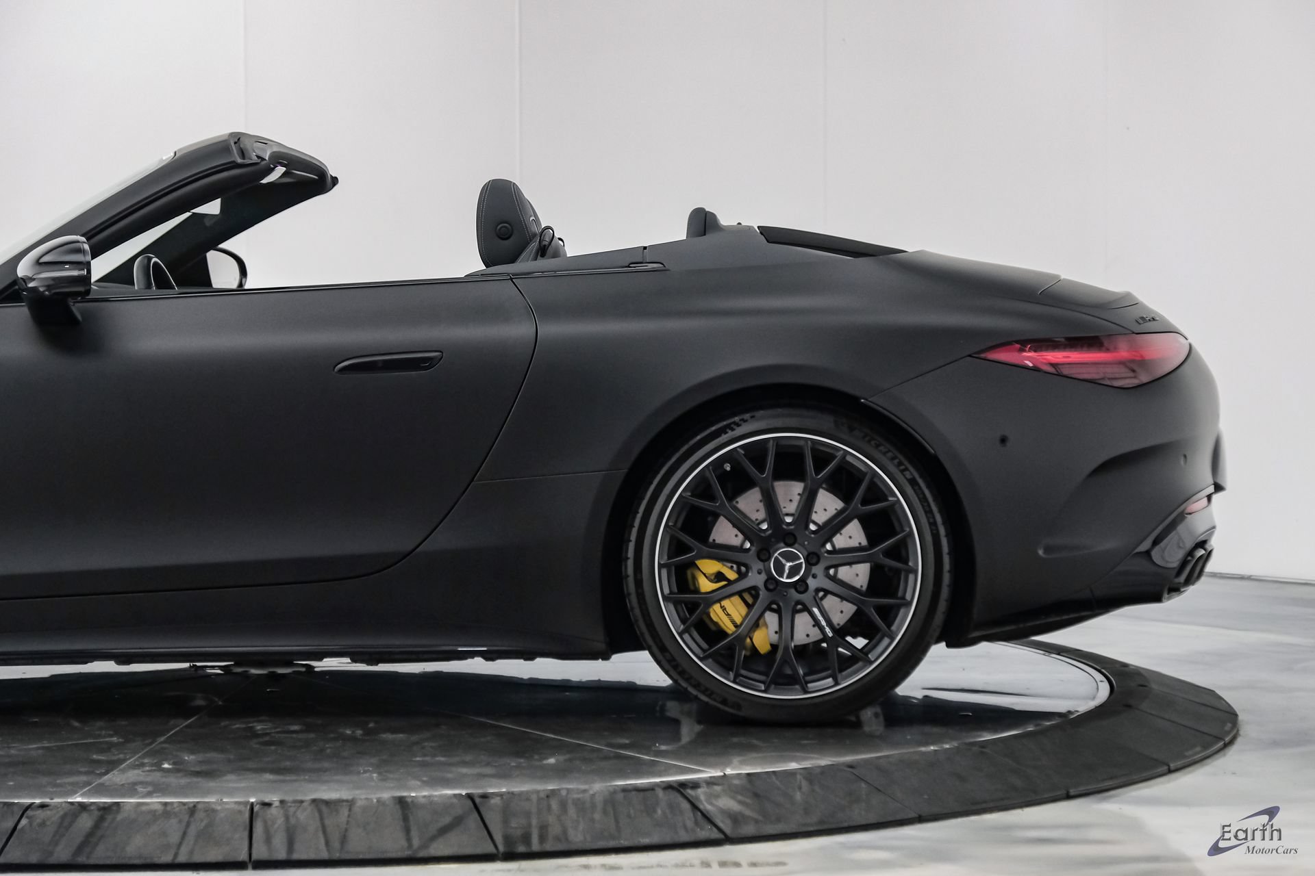 Used 2022 Mercedes-Benz SL 55 AMG 4MATIC image 12