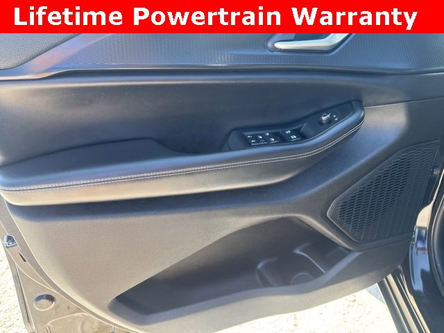 Used 2023 Jeep Grand Cherokee L Laredo image 22