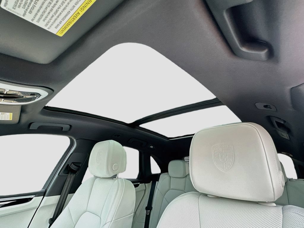New 2026 Porsche Macan AWD/4WD image 14