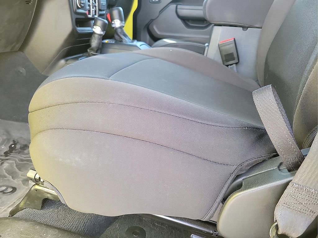 Used 2023 Jeep Wrangler Sport S image 12