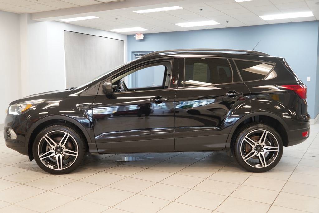 Used 2019 Ford Escape SEL AWD/4WD image 2