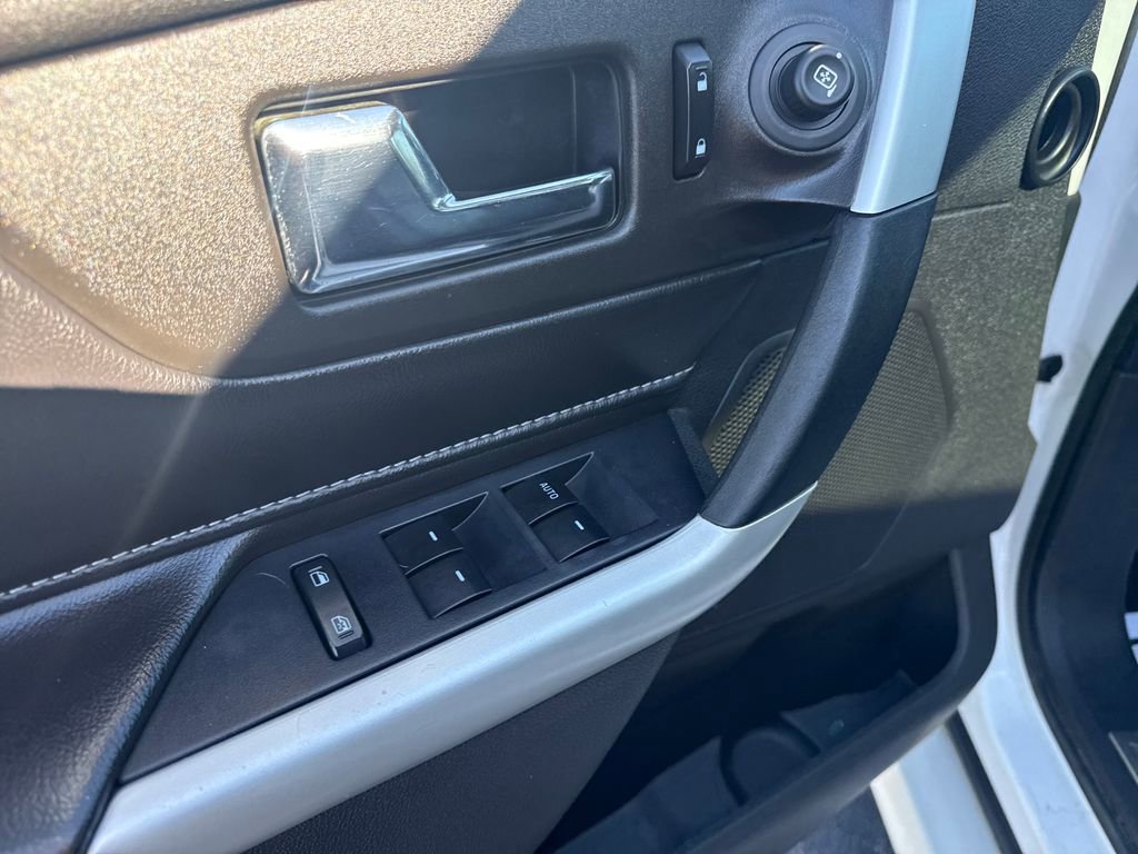 Used 2011 Ford Edge Sport w/ Canadian Touring Pkg image 28