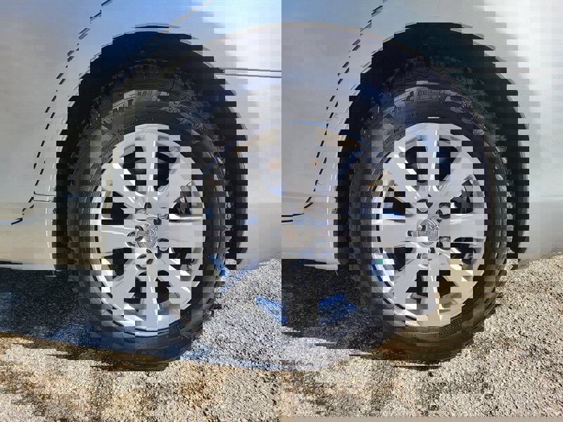 Used 2009 Toyota Camry Hybrid image 30