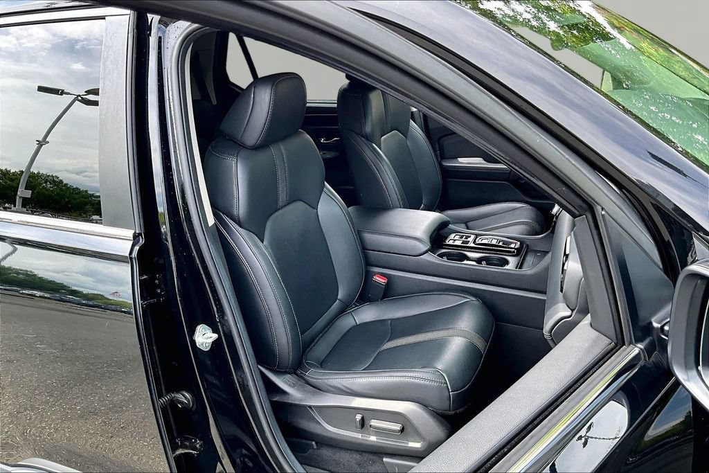 Used 2025 Honda Pilot EX-L image 22