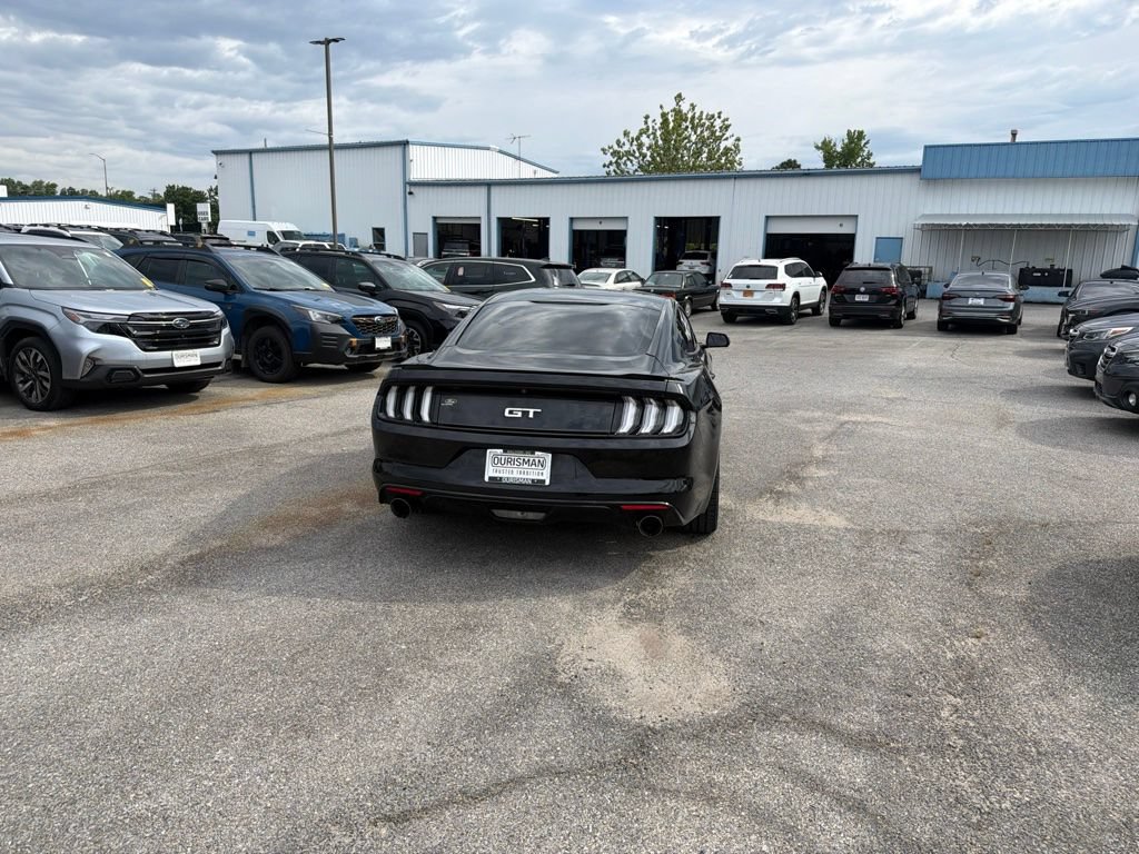 Used 2017 Ford Mustang GT RWD image 7