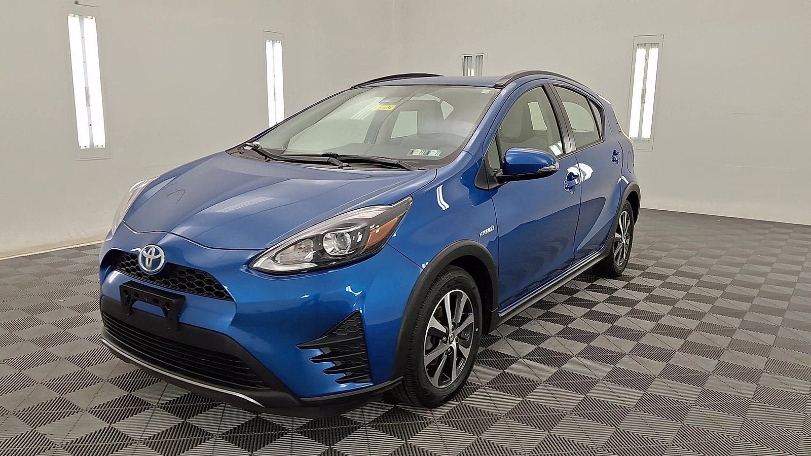 Certified 2018 Toyota Prius C One image 8