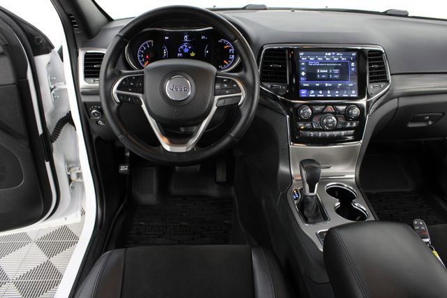 Used 2022 Jeep Grand Cherokee Laredo X image 11