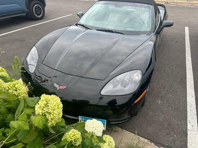 Used 2011 Chevrolet Corvette Convertible w/ Preferred Equipment Group RWD image 1