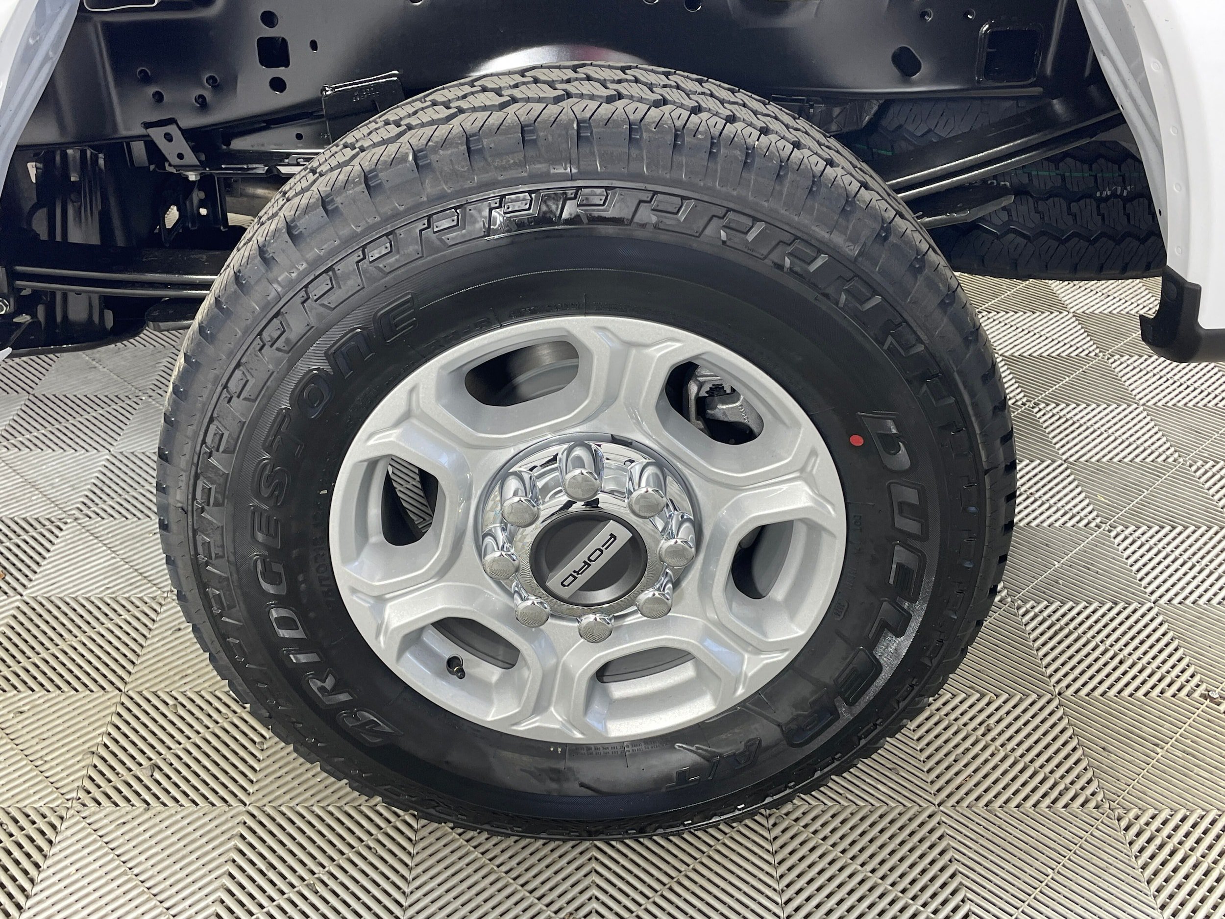 New 2027 Ford F250 XLT w/ FX4 Off-Road Package AWD/4WD image 16