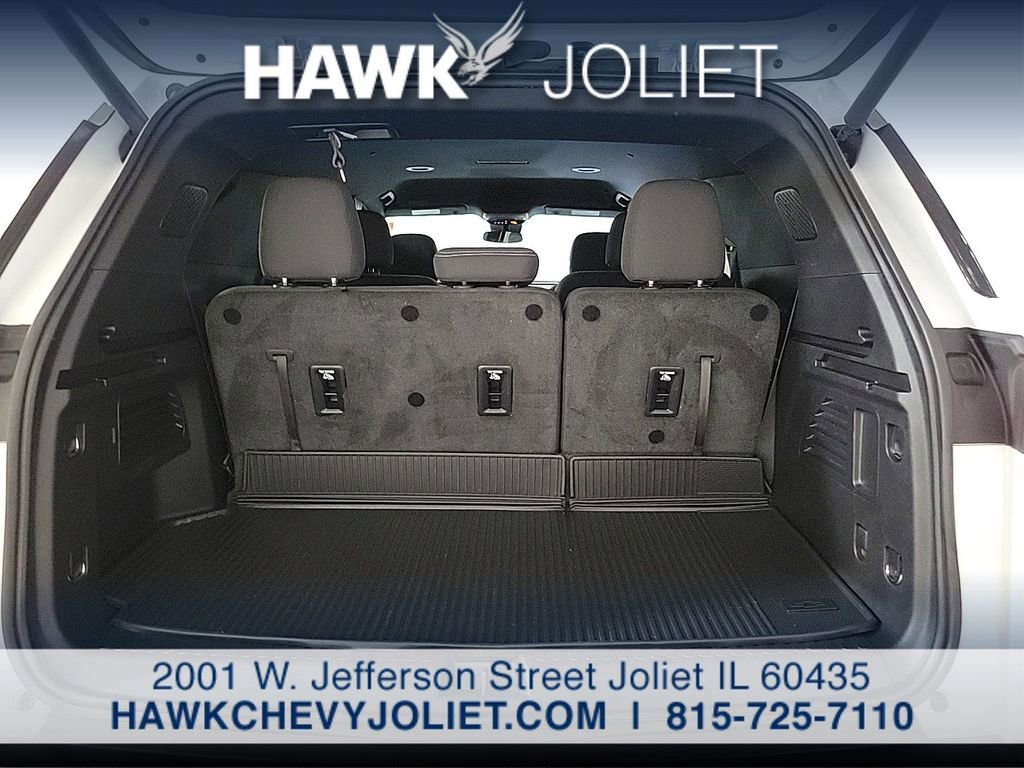 Used 2024 Chevrolet Traverse LT w/ Midnight/Sport Edition FWD image 23