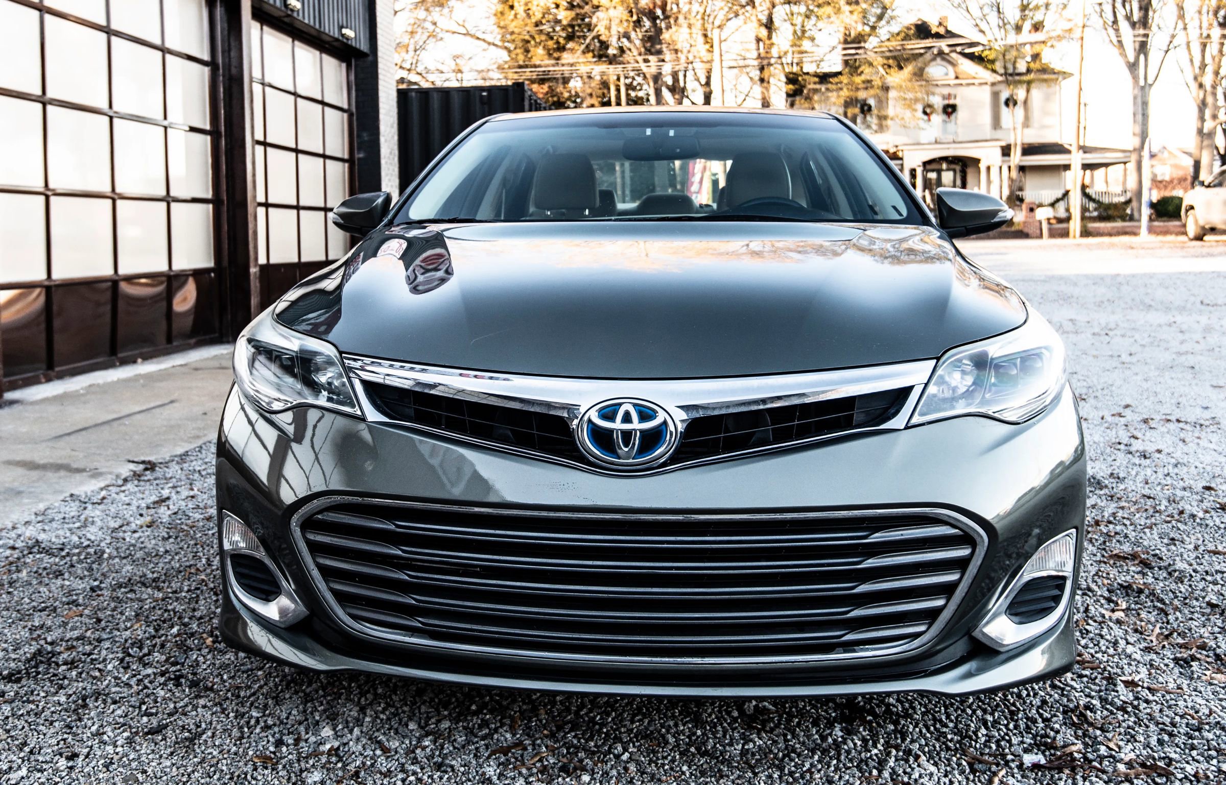 Used 2013 Toyota Avalon XLE Premium image 3