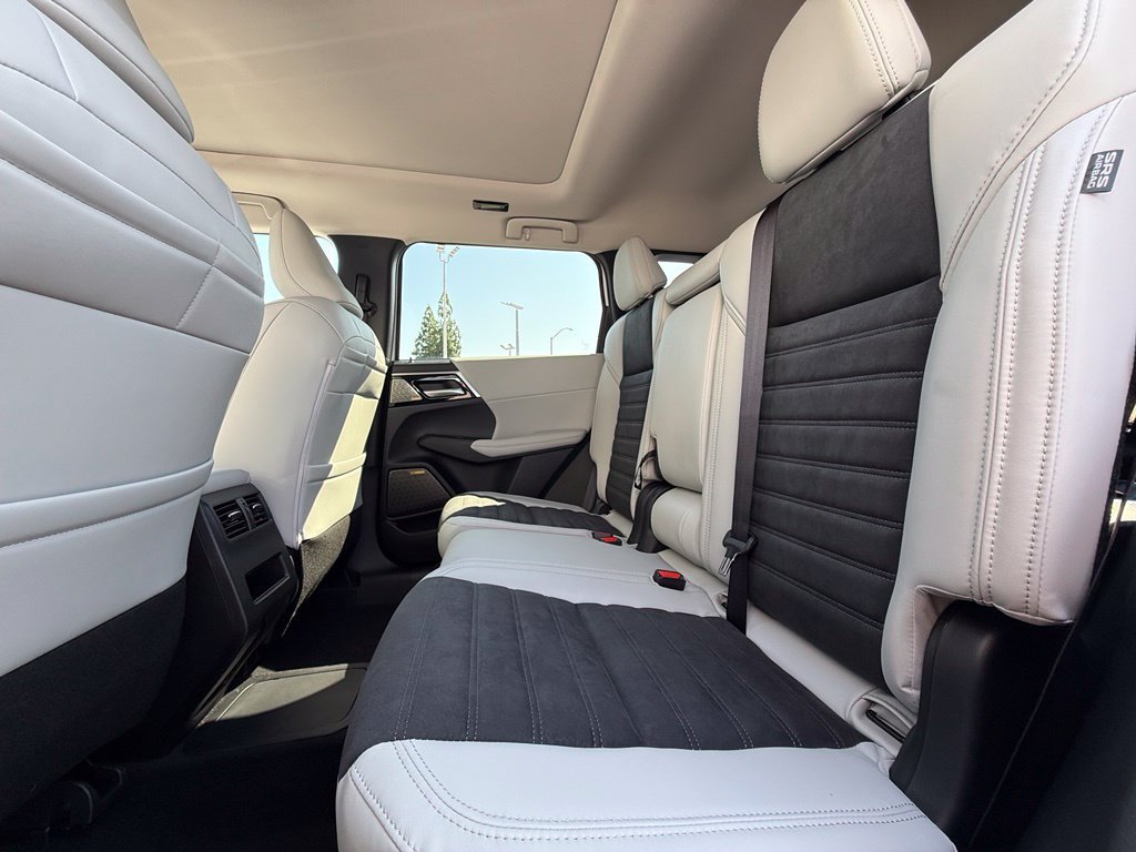 New 2026 Mitsubishi Outlander SE AWD/4WD image 41