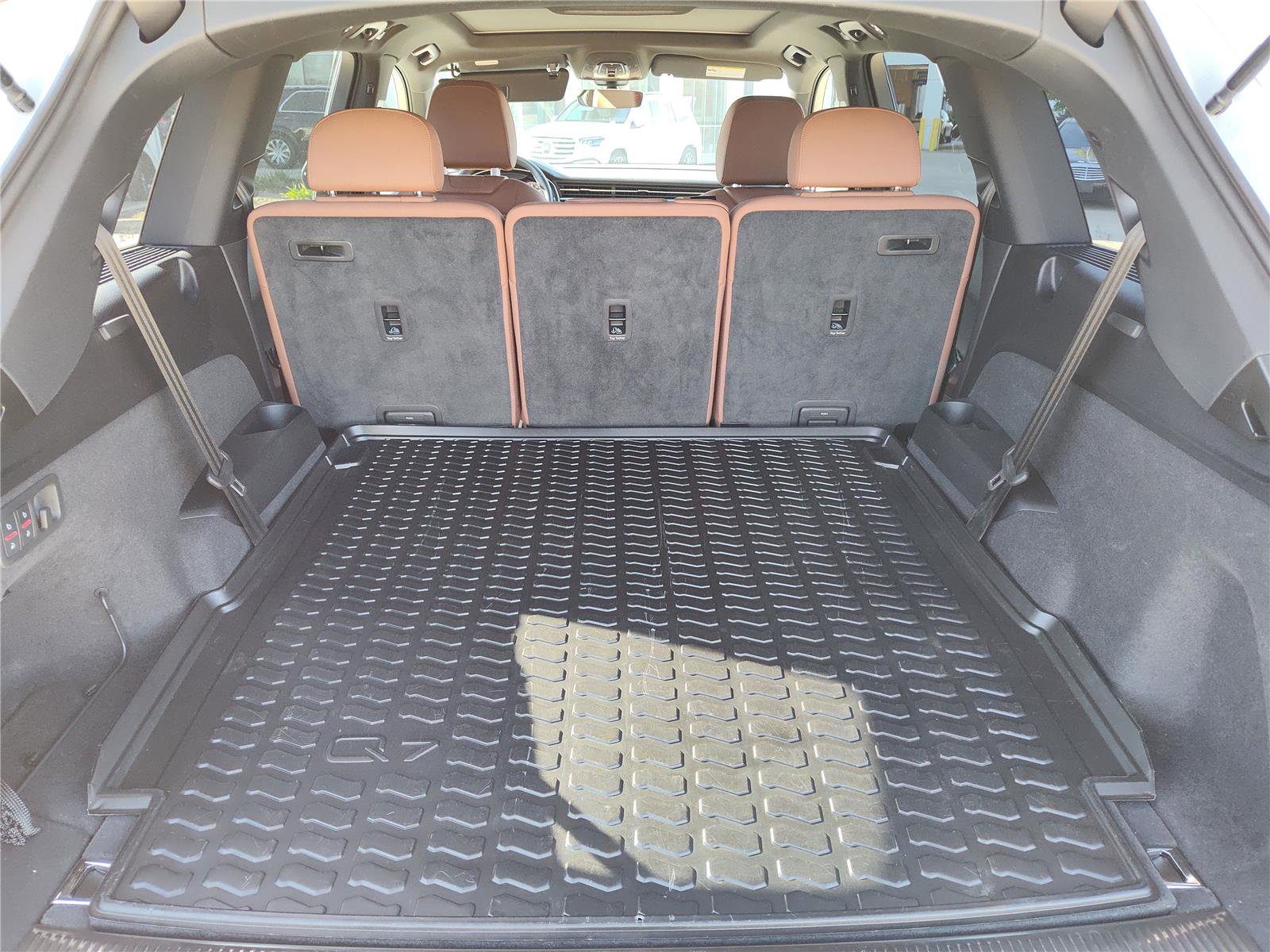 Used 2023 Audi Q7 3.0T Premium image 6