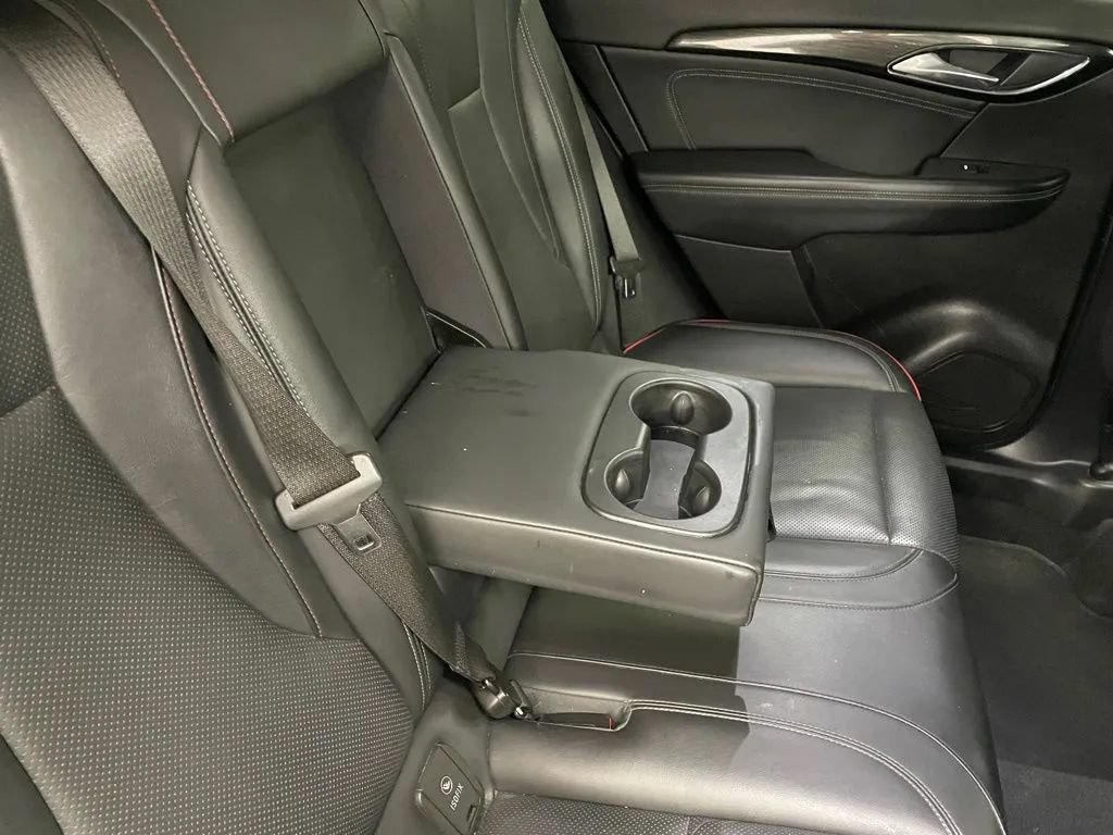 Used 2023 Buick Envision Essence w/ Sport Touring Package AWD/4WD image 29