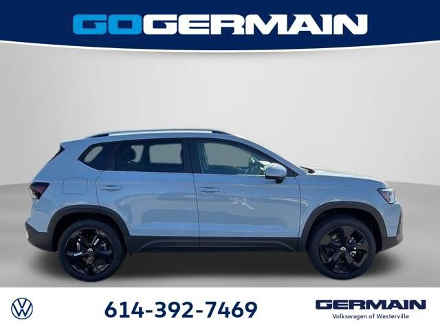 New 2026 Volkswagen Taos SEL image 7