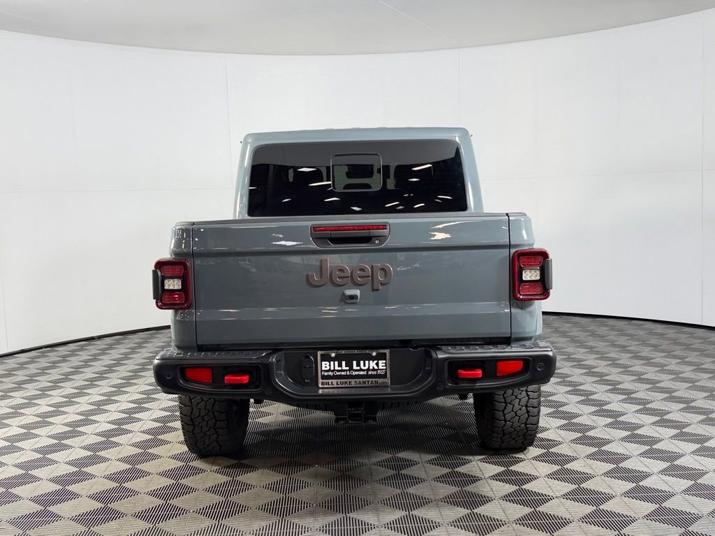 Used 2025 Jeep Gladiator Rubicon AWD/4WD image 8