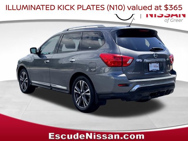 Used 2017 Nissan Pathfinder Platinum FWD image 5