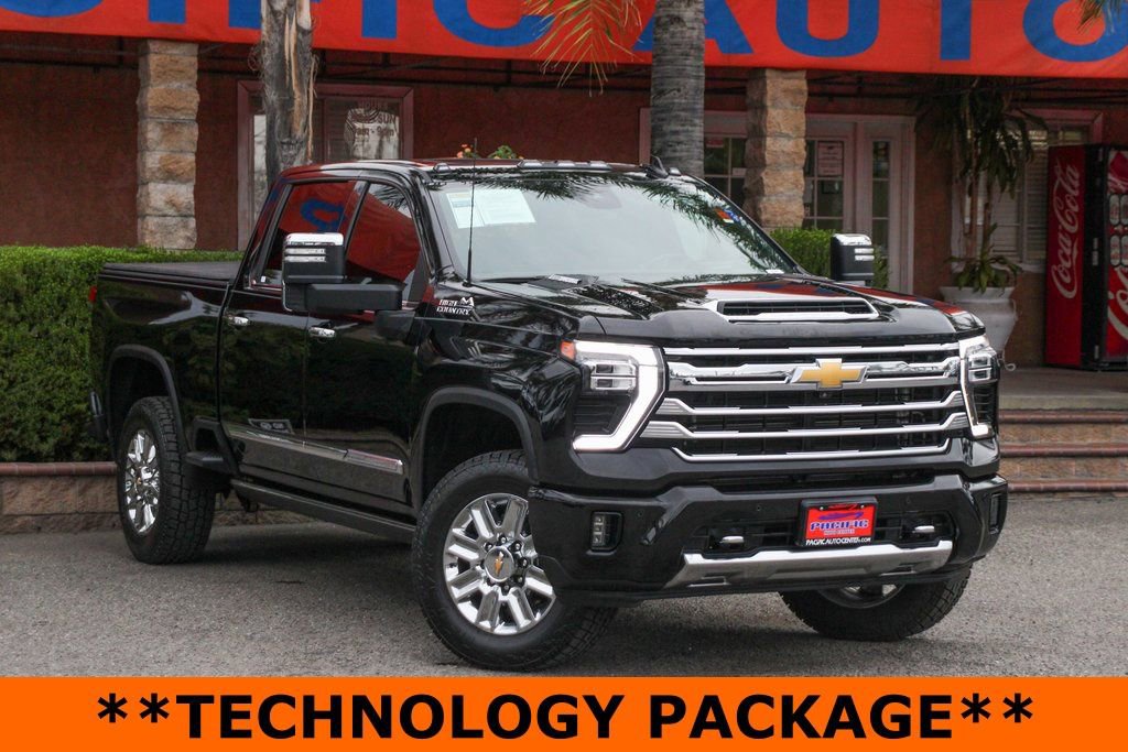 Used 2024 Chevrolet Silverado 2500 High Country w/ Technology Package image 2