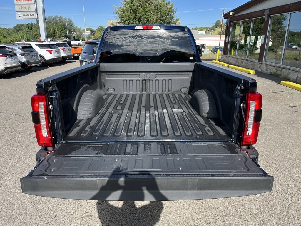New 2025 Ford F250 XLT w/ Black Appearance Package image 5