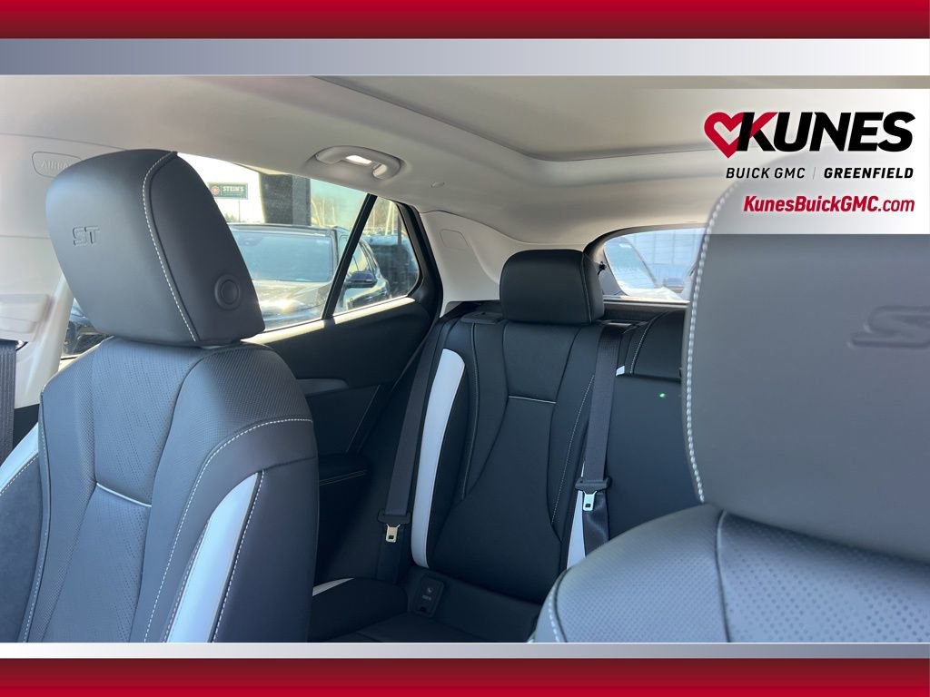 New 2026 Buick Envision Sport Touring AWD/4WD image 35