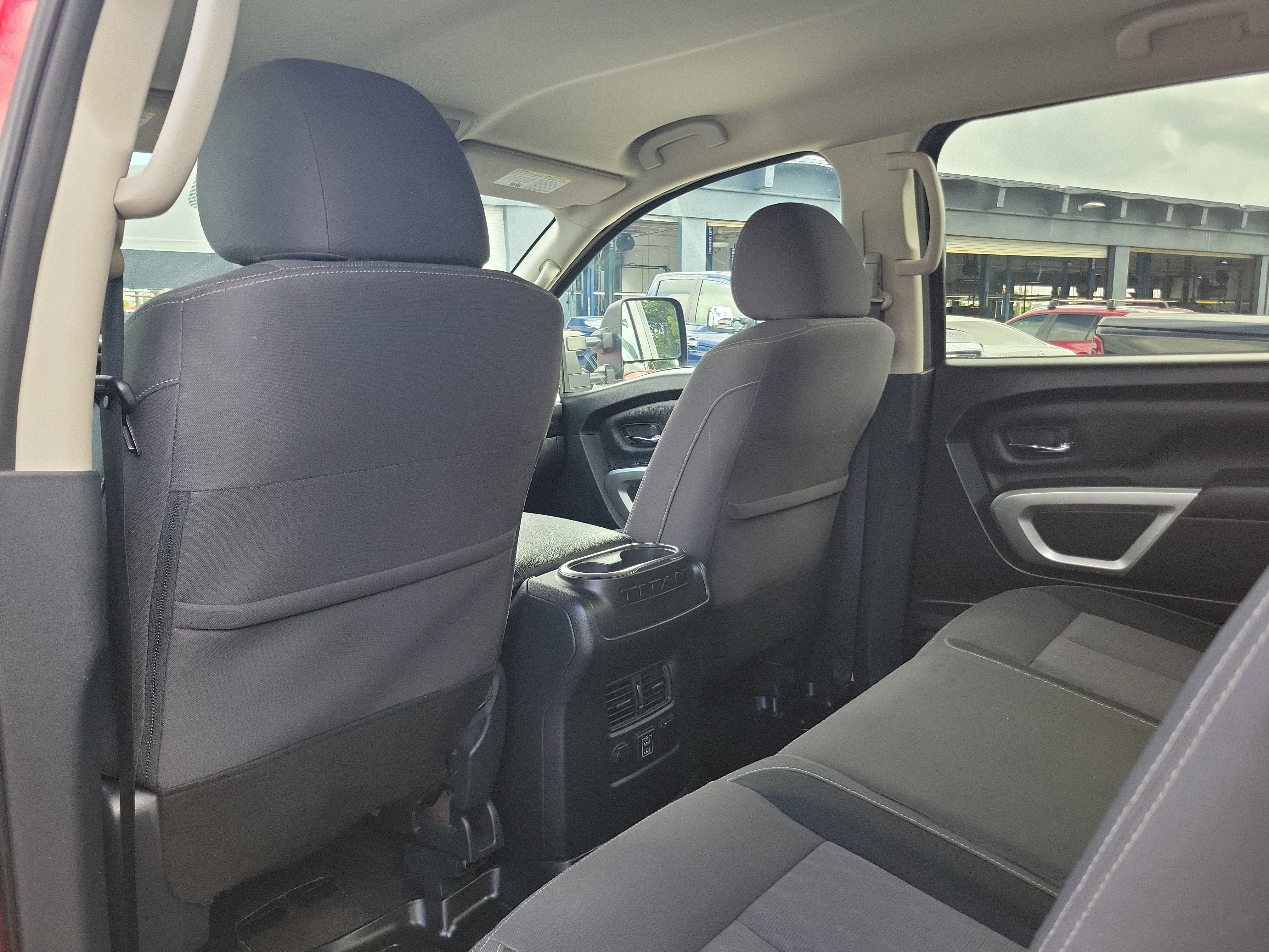 Used 2021 Nissan Titan SV w/ SV Convenience Package AWD/4WD image 15