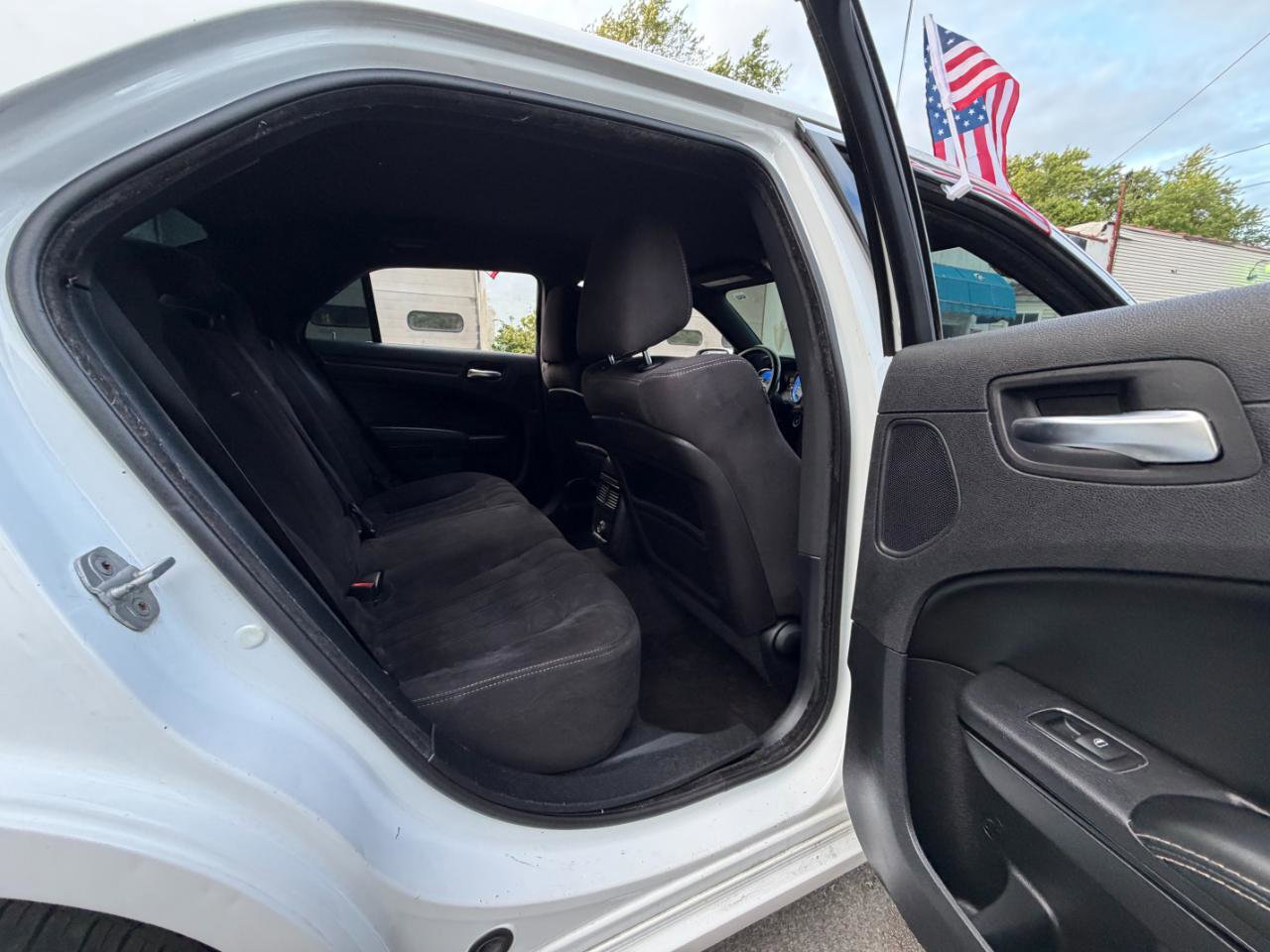 Used 2012 Chrysler 300 S RWD image 32