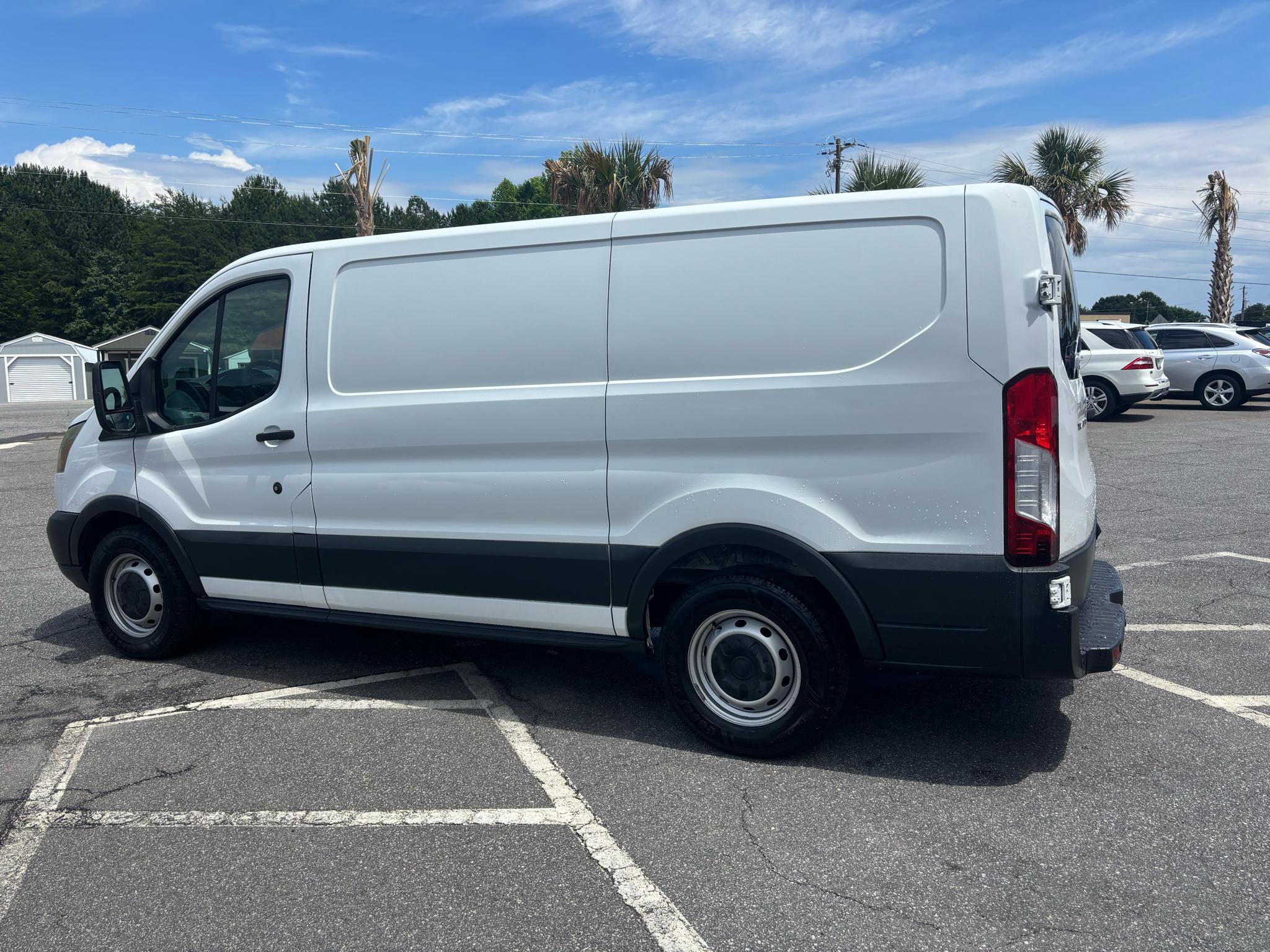 Used 2016 Ford Transit 150 130 Low Roof RWD image 11