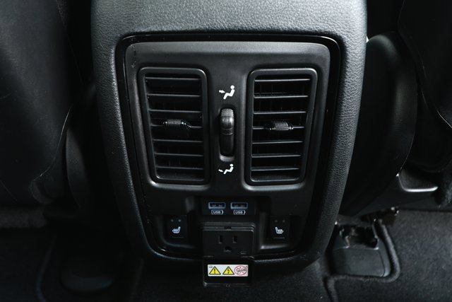 Used 2024 Dodge Durango GT RWD image 34