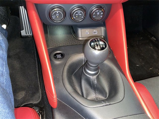 Used 2024 Nissan Z Performance w/ Floor Mat Package image 20