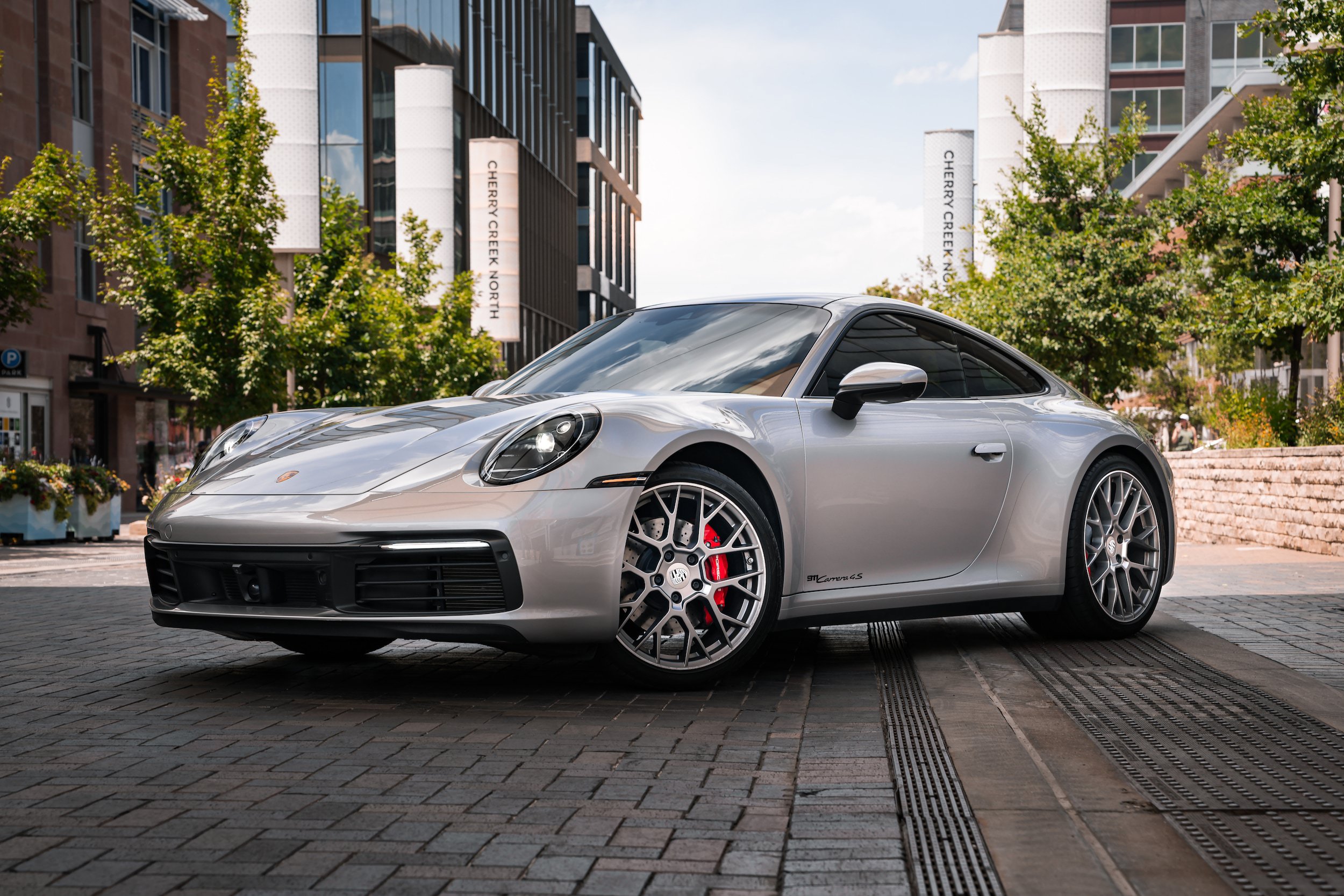 Used 2020 Porsche 911 Carrera 4S w/ Premium Package AWD/4WD image 2