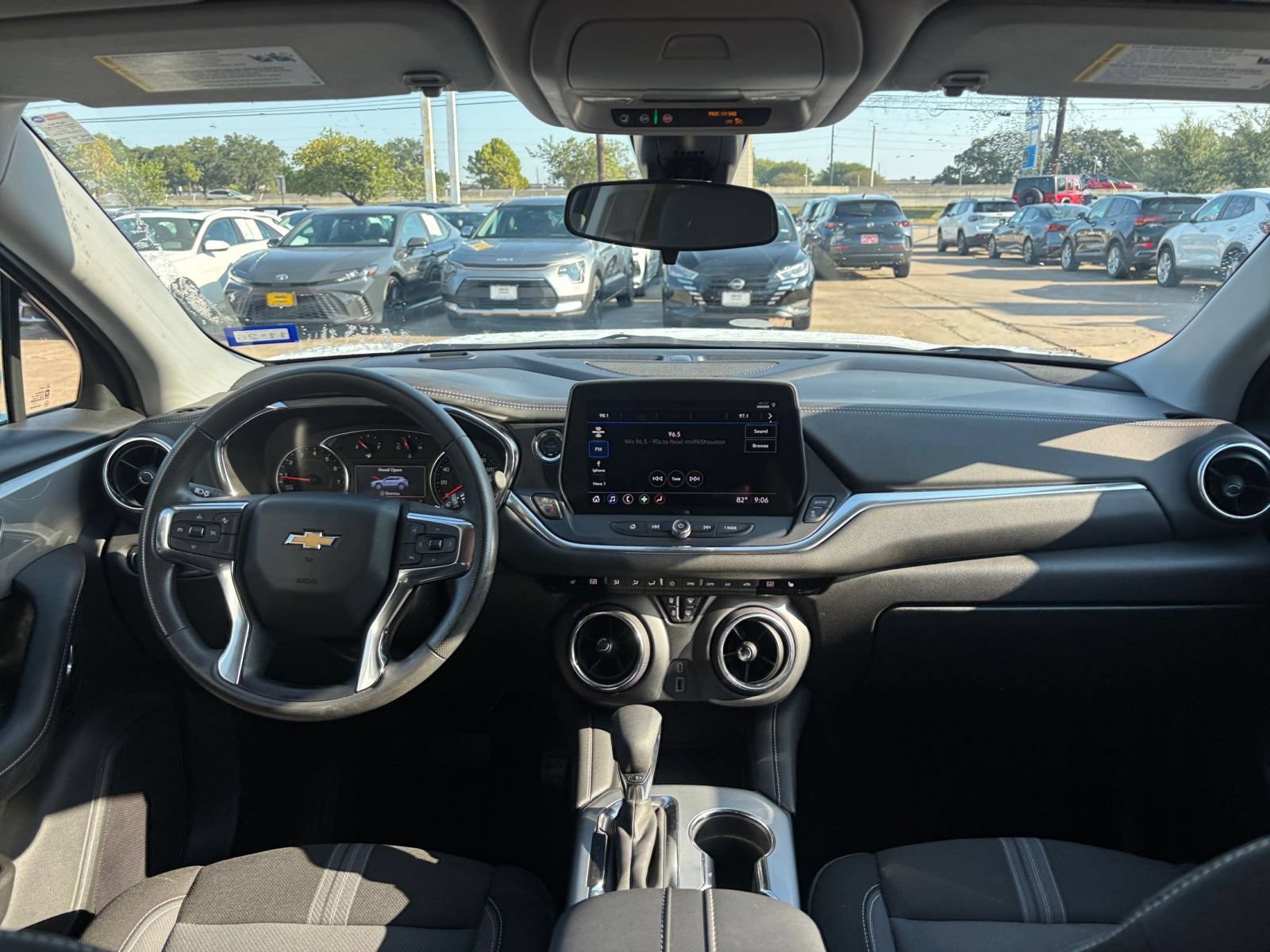 Used 2026 Chevrolet Blazer LT FWD image 33