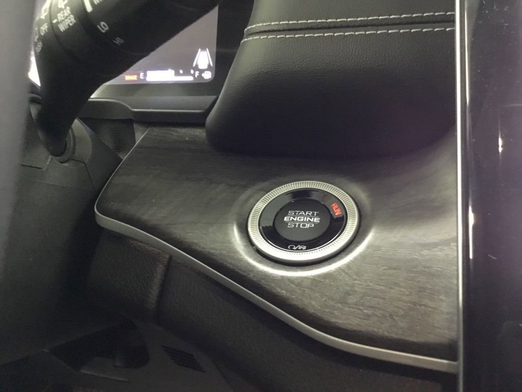 Used 2023 Jeep Grand Cherokee Limited image 37