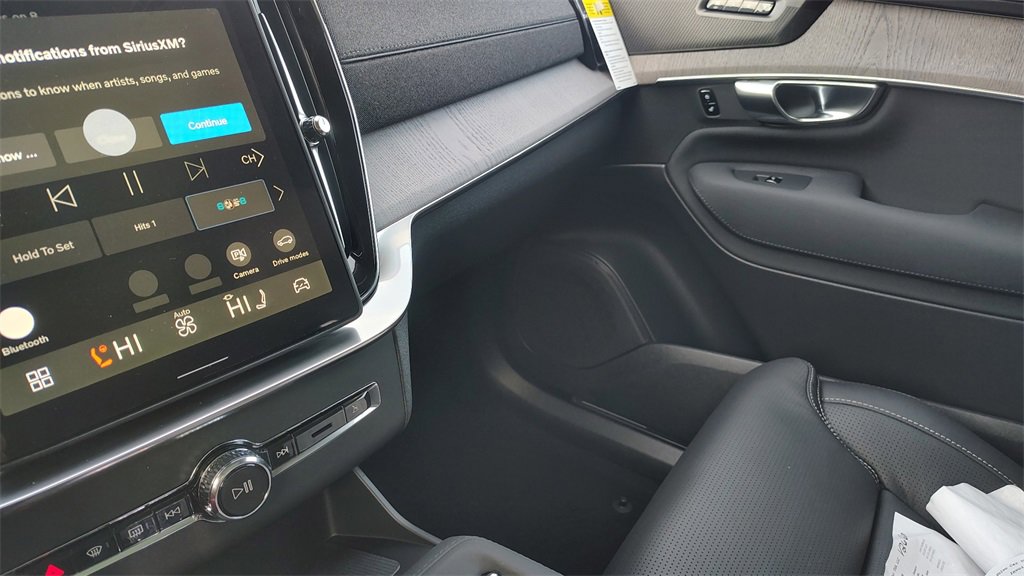 New 2026 Volvo XC90 B6 Ultra image 25