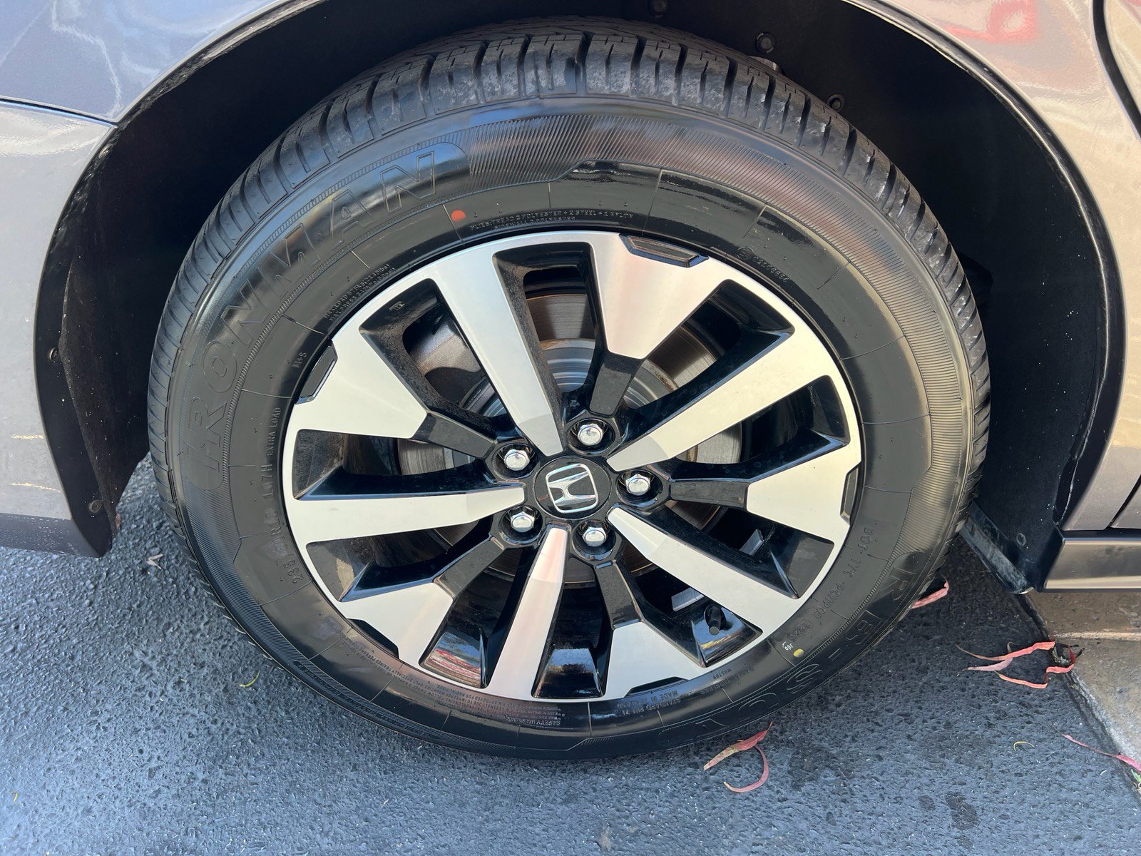 Used 2025 Honda Odyssey EX-L image 9