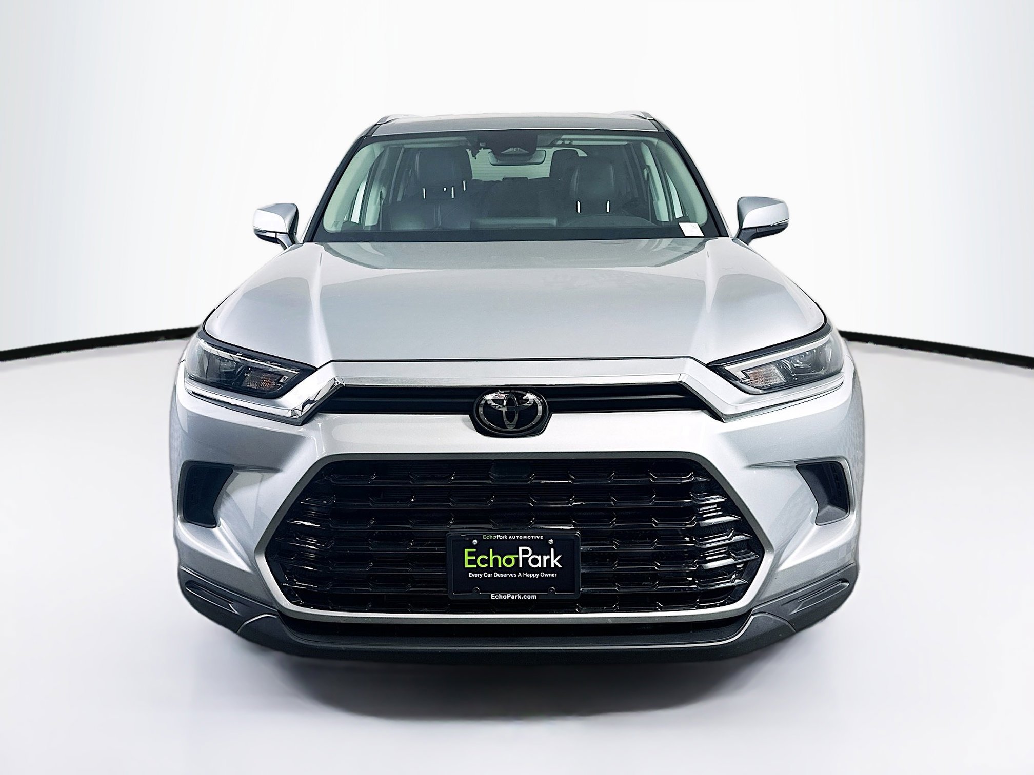 Used 2025 Toyota Grand Highlander AWD image 2